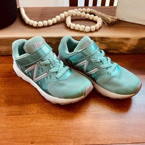New Balance Velcro Tennis Shoes